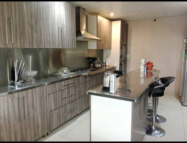 4 BEDROOM HOUSE FOR SALE IN BELFORT ESTATE